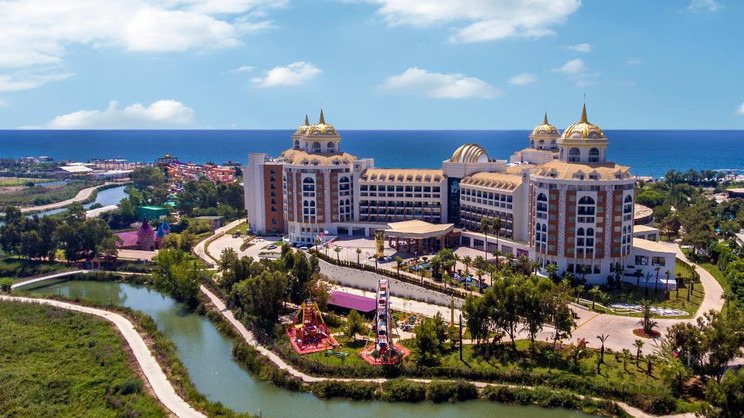 Delphin BE GRAND Resort